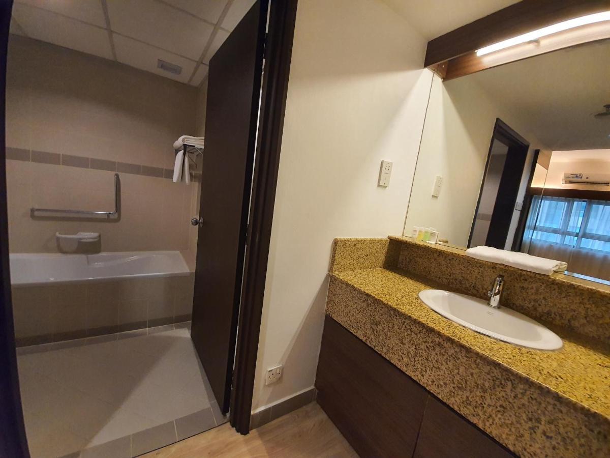 Crown Regency Serviced Suites Kuala Lumpur Exteriör bild